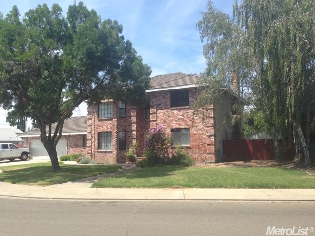 1413 Oakridge Ct, Modesto, CA 95351 photo 1