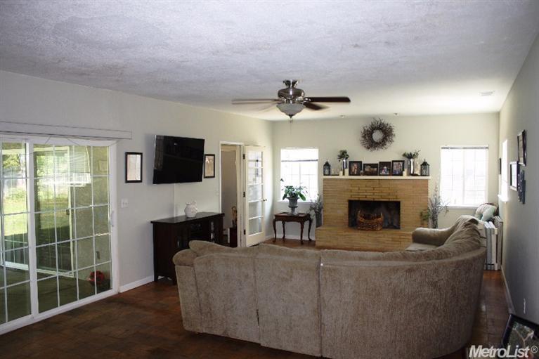 614 Trask Ln, Modesto, CA 95354 photo 4