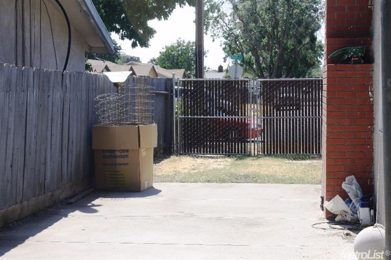 614 Trask Ln, Modesto, CA 95354 photo 18
