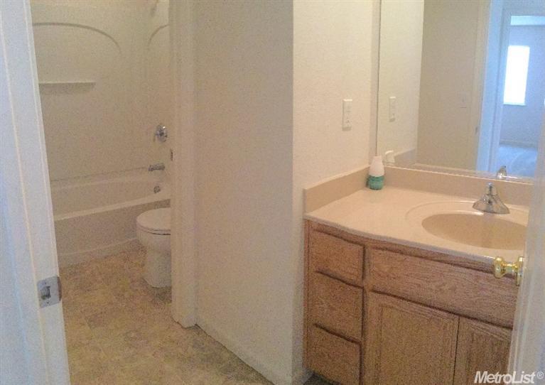 624 Pine Creek Ln, Patterson, CA 95363 photo 16