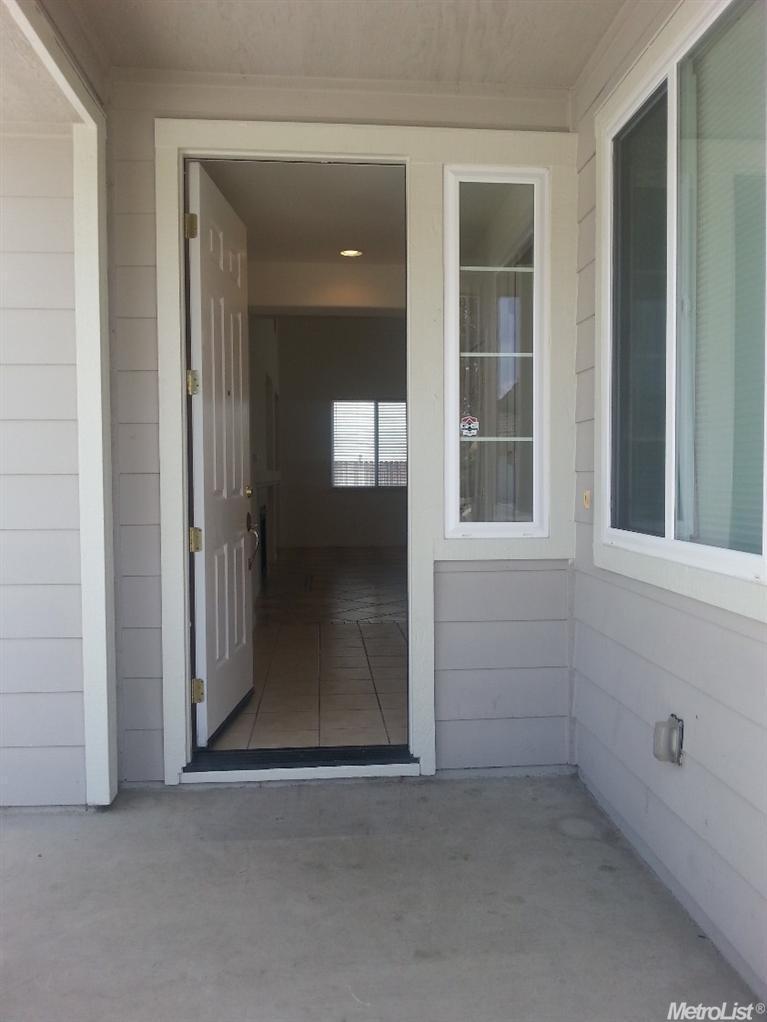 624 Pine Creek Ln, Patterson, CA 95363 photo 3
