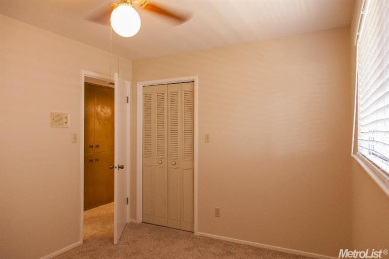 1163 N Ham Ln, Lodi, CA 95242 photo 14