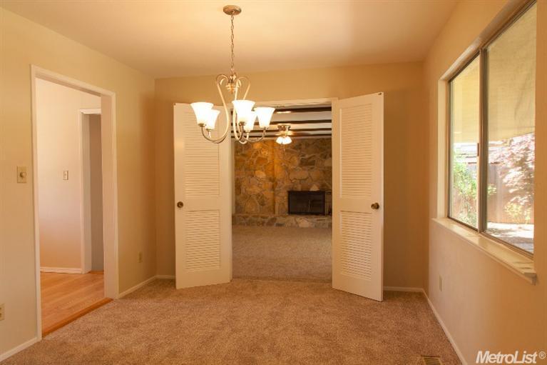 1163 N Ham Ln, Lodi, CA 95242 photo 8