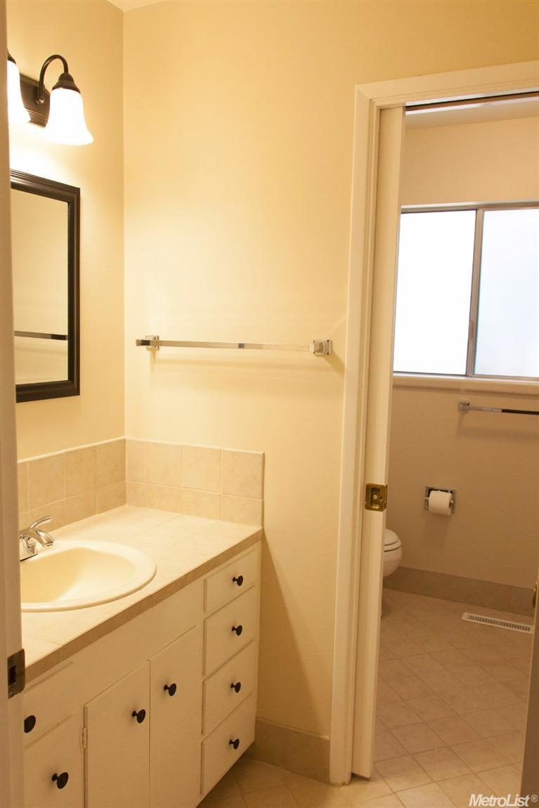 1163 N Ham Ln, Lodi, CA 95242 photo 13