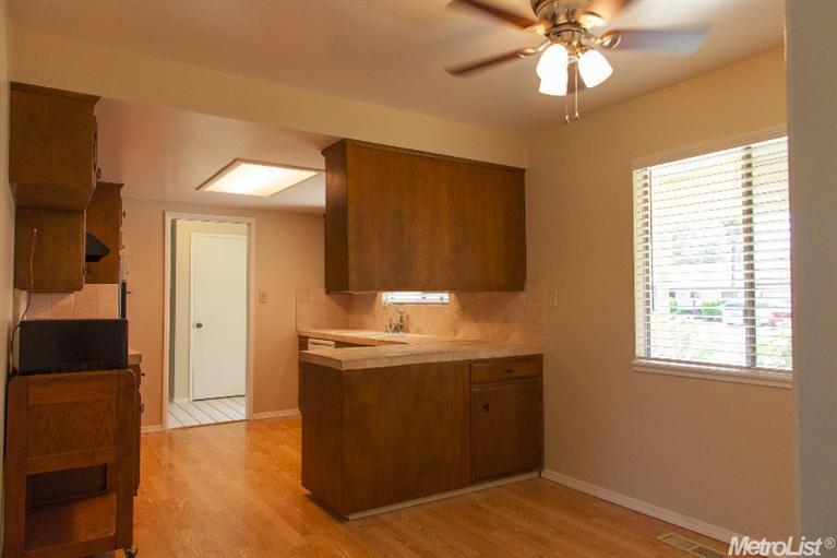 1163 N Ham Ln, Lodi, CA 95242 photo 6