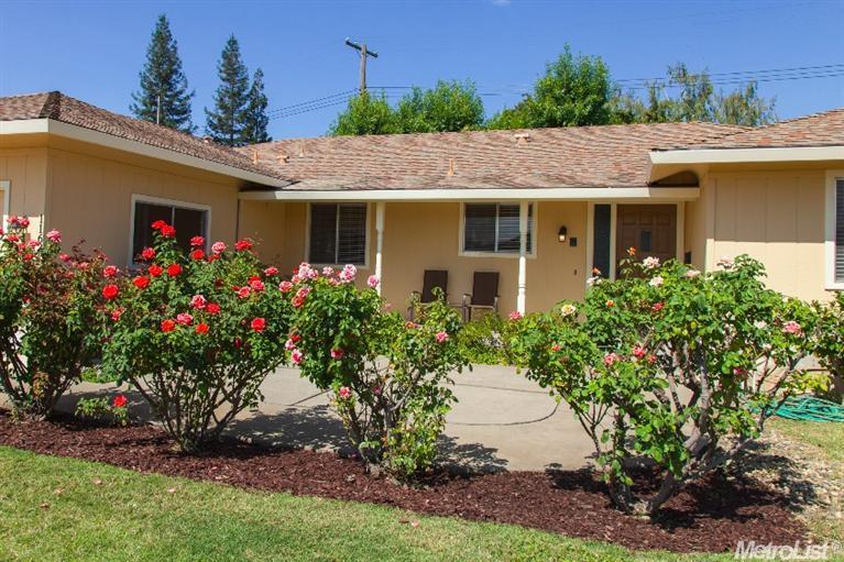 1163 N Ham Ln, Lodi, CA 95242 photo 2