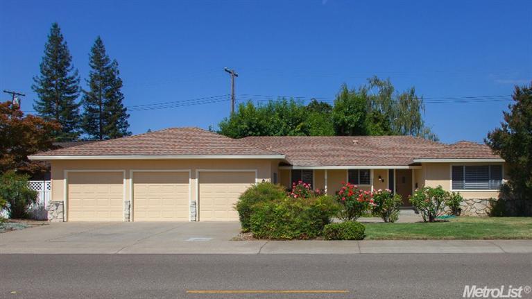 1163 N Ham Ln, Lodi, CA 95242 photo 1