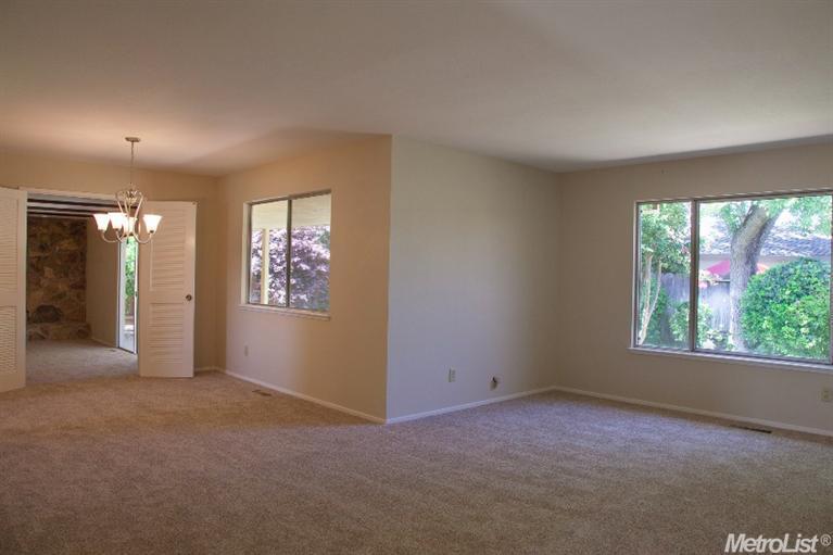 1163 N Ham Ln, Lodi, CA 95242 photo 7