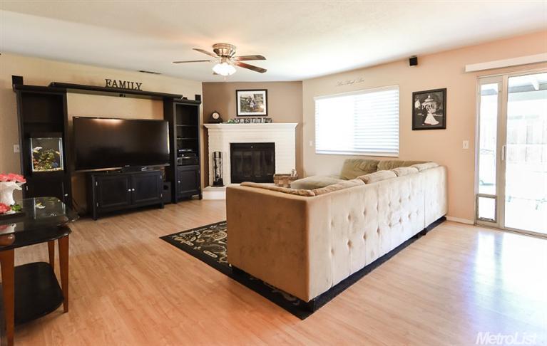 730 Mcfall Pl, Manteca, CA 95336 photo 4