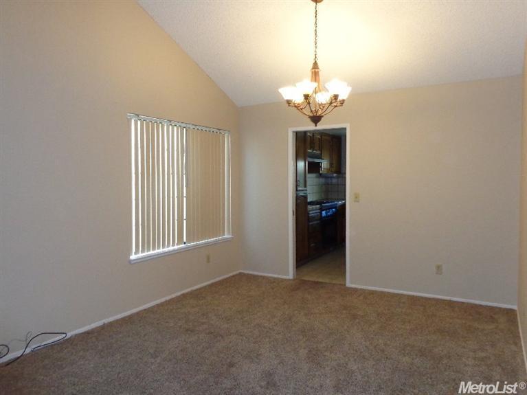 2725 Mill Oak Dr, Modesto, CA 95355 photo 8