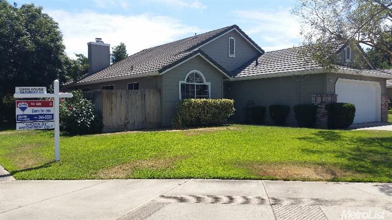 346 Castile Ln, Turlock, CA 95382 photo 1