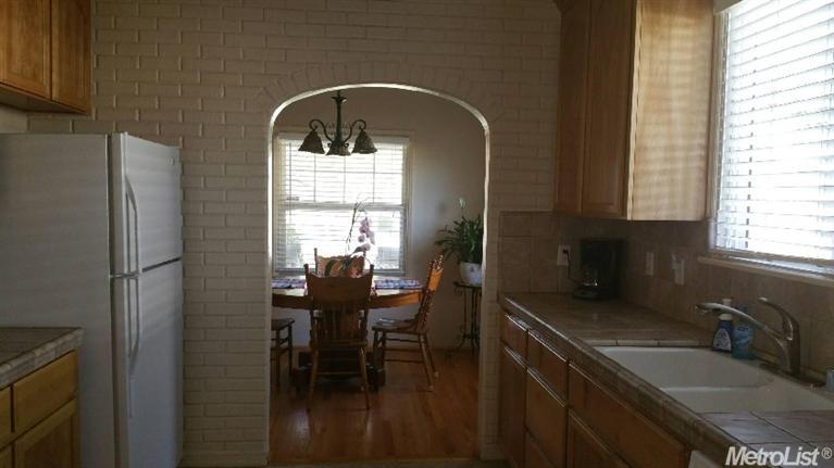 240 E Highland Ave, Tracy, CA 95376 photo 5