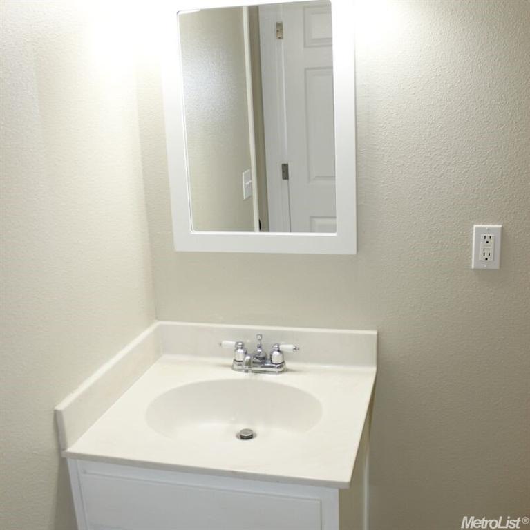 1605 Hialeah Dr, Modesto, CA 95350 photo 13