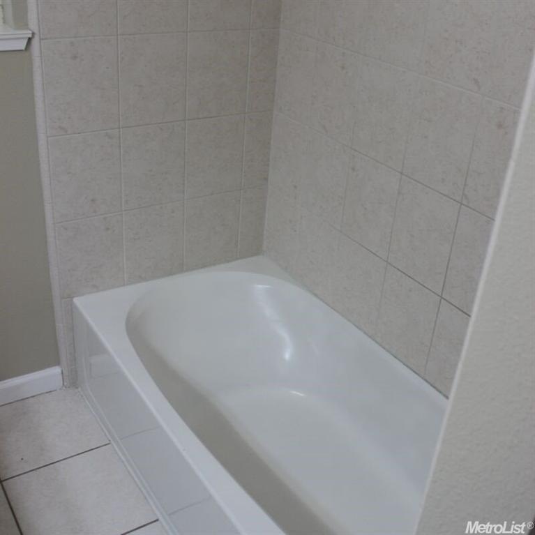 1605 Hialeah Dr, Modesto, CA 95350 photo 11