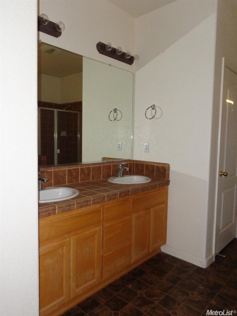 6409 Leaflet Ln, Hughson, CA 95326 photo 14