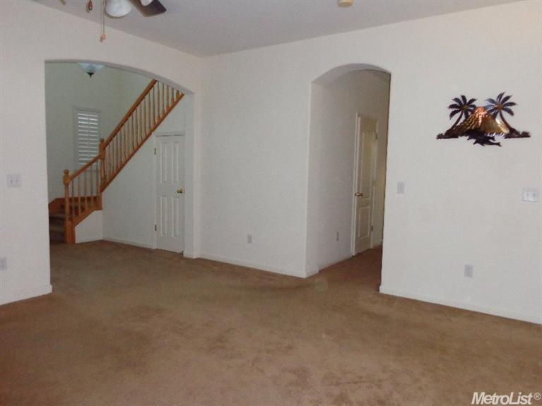 6409 Leaflet Ln, Hughson, CA 95326 photo 8