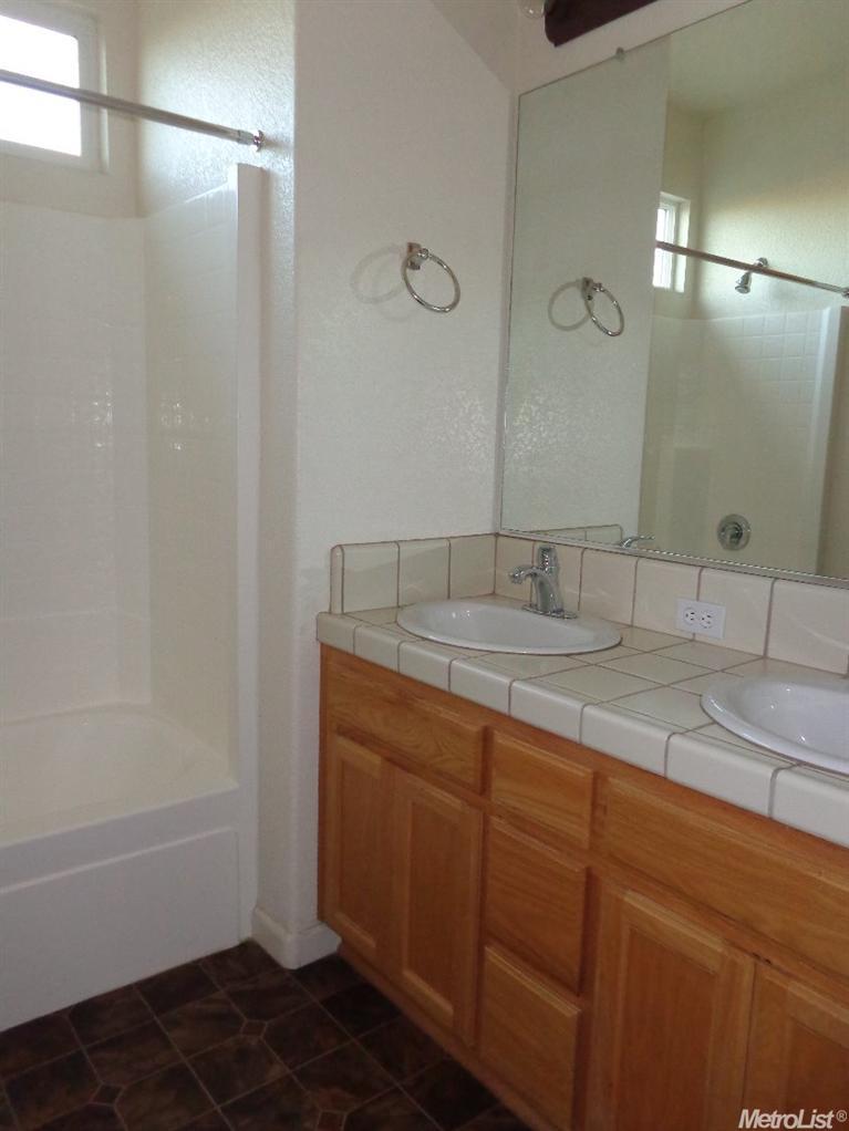 6409 Leaflet Ln, Hughson, CA 95326 photo 17