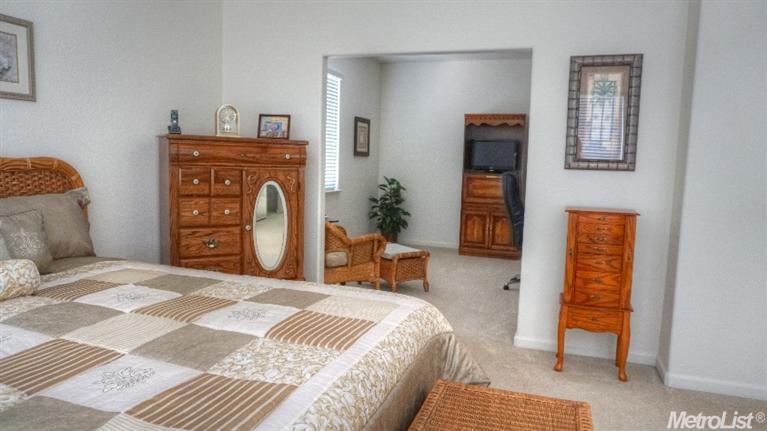 4265 Oakridge Dr, Tracy, CA 95377 photo 9