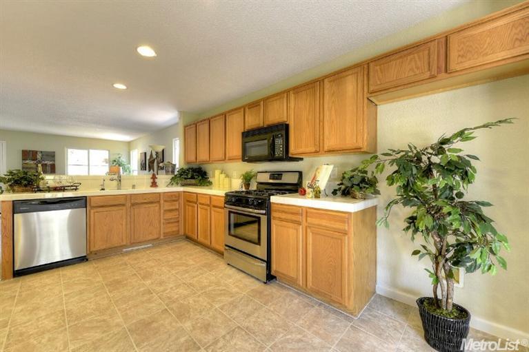 4253 Monhegan Way, Mather, CA 95655 photo 7