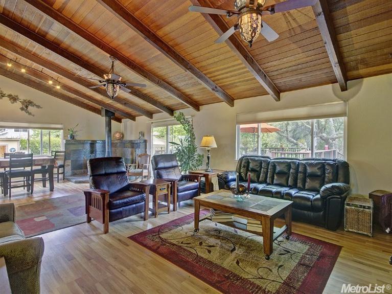 2704 Crowdis Ln, Rescue, CA 95672 photo 2