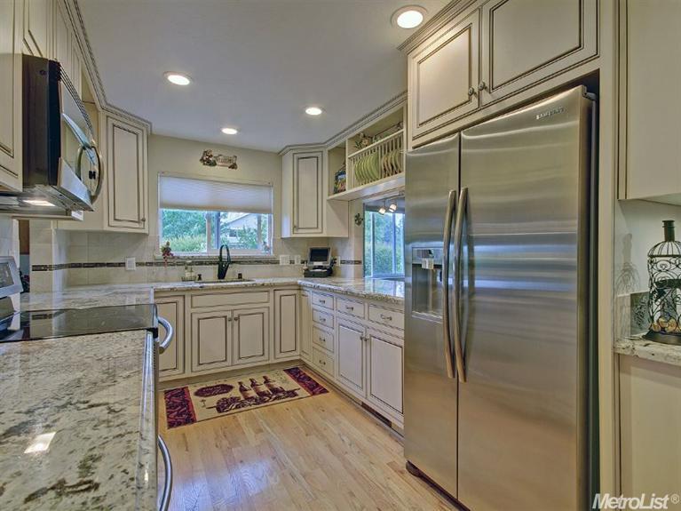 2704 Crowdis Ln, Rescue, CA 95672 photo 3