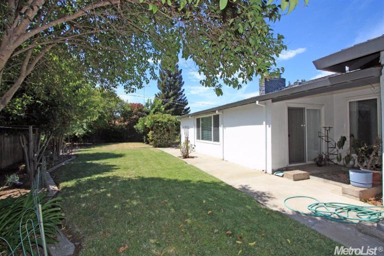 6230 Shadowcreek Dr, Carmichael, CA 95608 photo 19