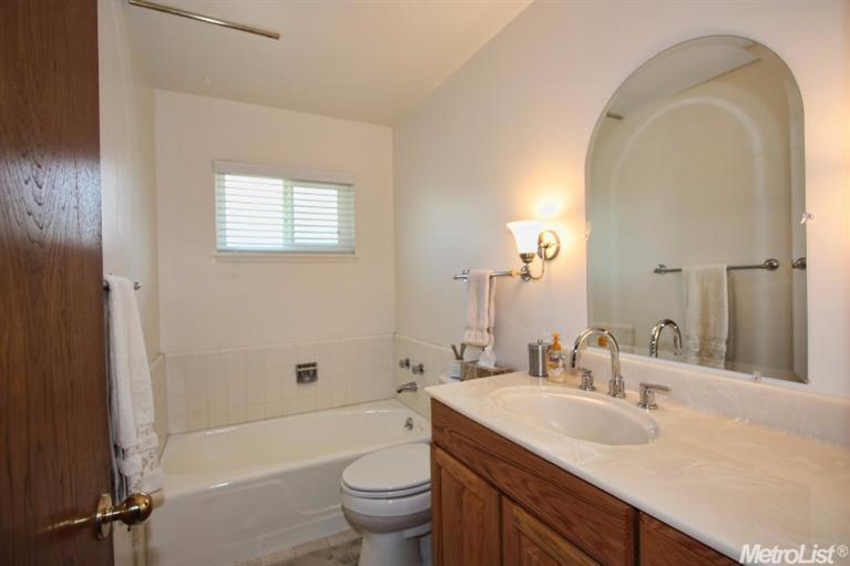 6230 Shadowcreek Dr, Carmichael, CA 95608 photo 12