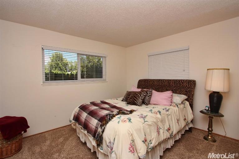 6230 Shadowcreek Dr, Carmichael, CA 95608 photo 11