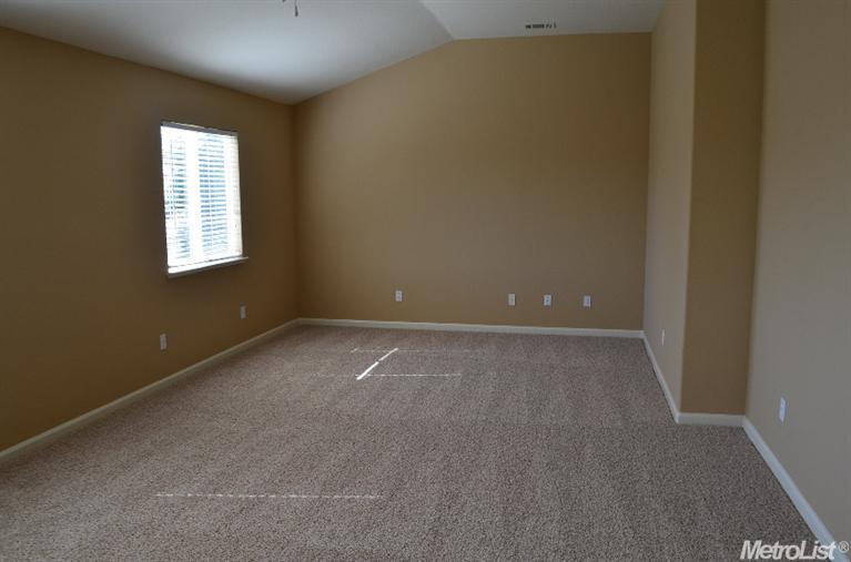2142 Azevedo Ave, Manteca, CA 95337 photo 12