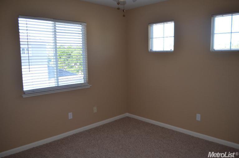 2142 Azevedo Ave, Manteca, CA 95337 photo 14
