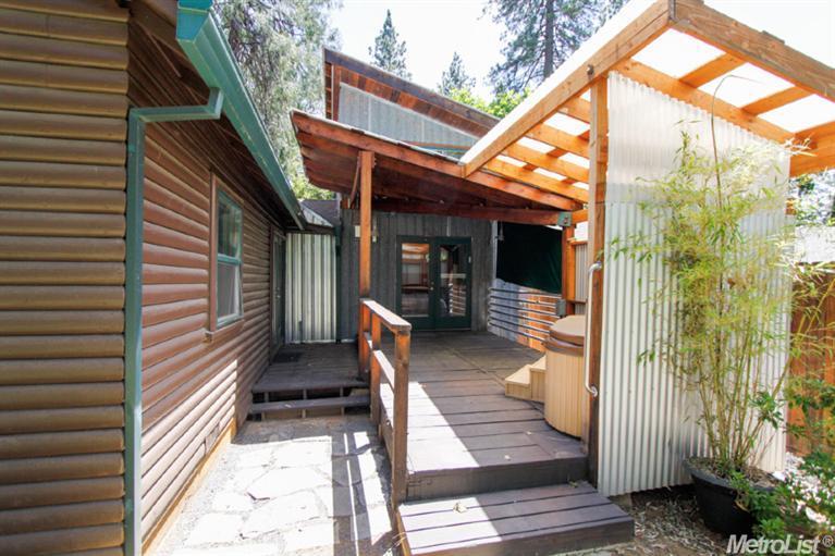 124 Empire St, Grass Valley, CA 95945 photo 2