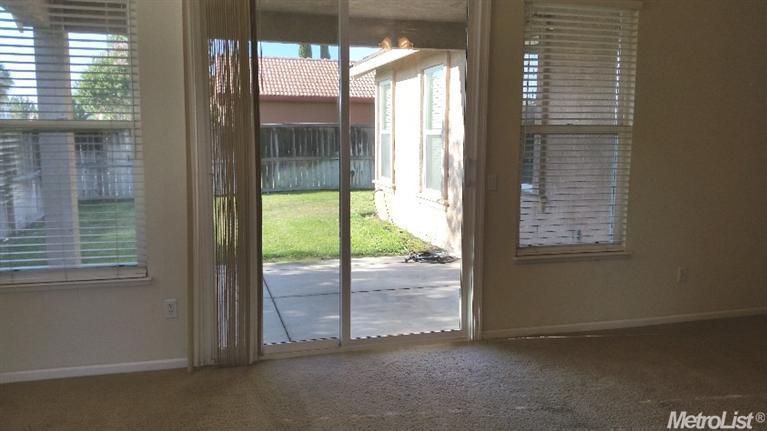 1951 Millbrook Dr, Lodi, CA 95242 photo 4