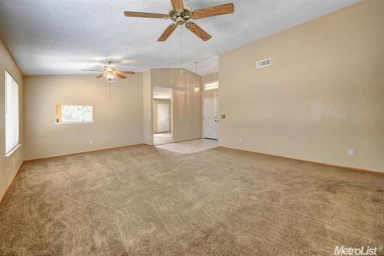 8146 Rivergreen Dr, Elverta, CA 95626 photo 6