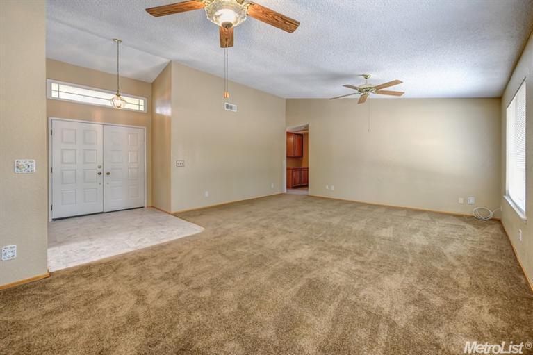 8146 Rivergreen Dr, Elverta, CA 95626 photo 4