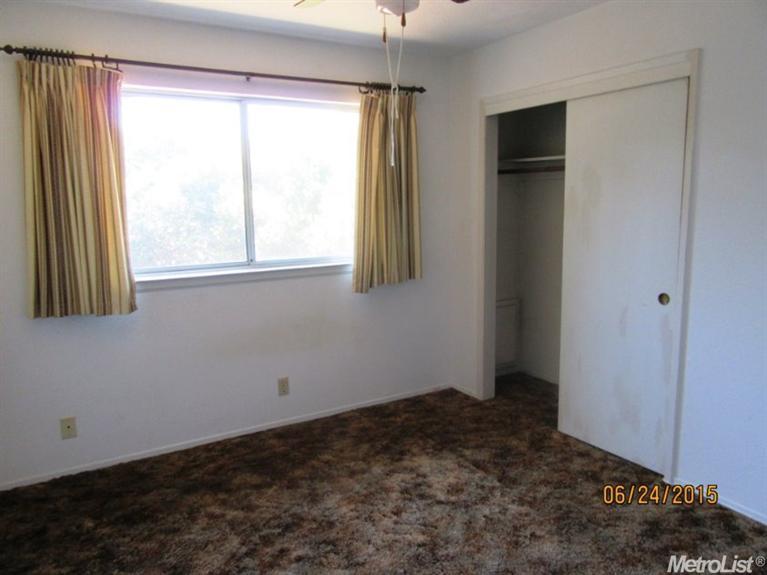 1285 Sprague St, Manteca, CA 95336 photo 6