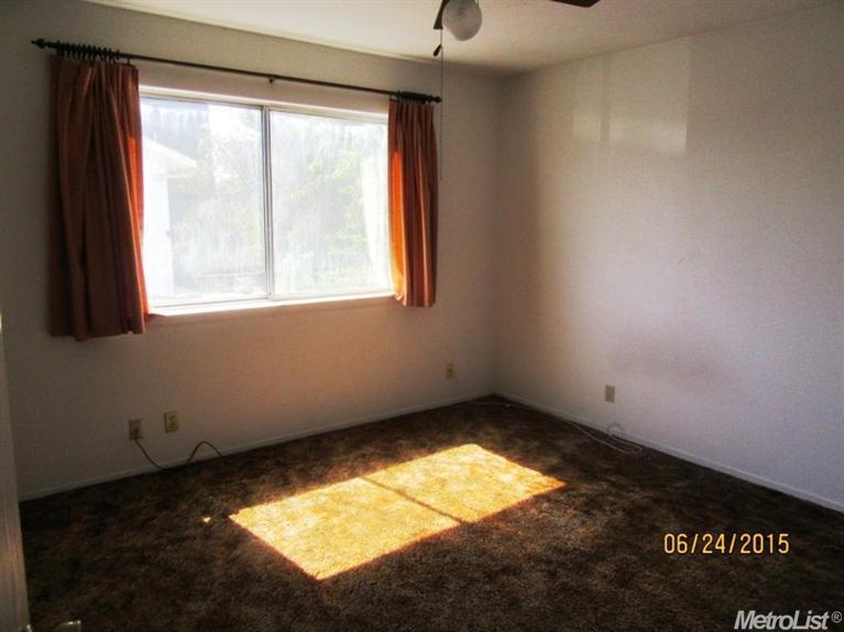 1285 Sprague St, Manteca, CA 95336 photo 7