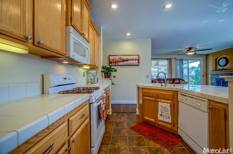 5637 Ridgepoint Dr, Antelope, CA 95843 photo 12
