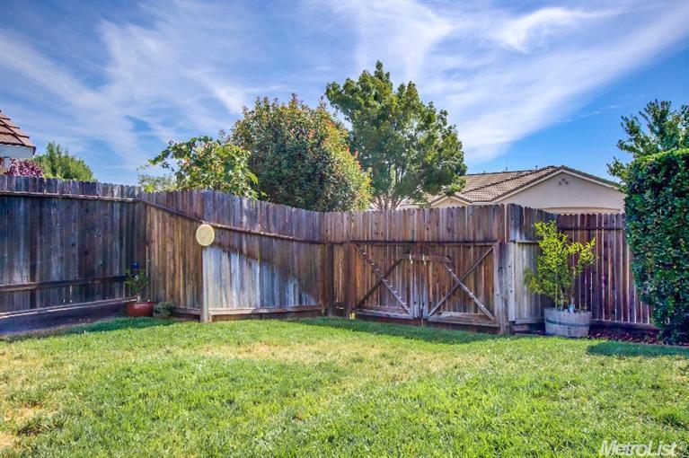 5637 Ridgepoint Dr, Antelope, CA 95843 photo 9
