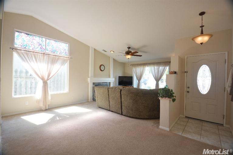 222 Lapwing Ln, Galt, CA 95632 photo 3