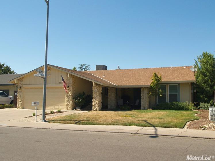 2513 Meadow Rue Dr, Modesto, CA 95355 photo 2