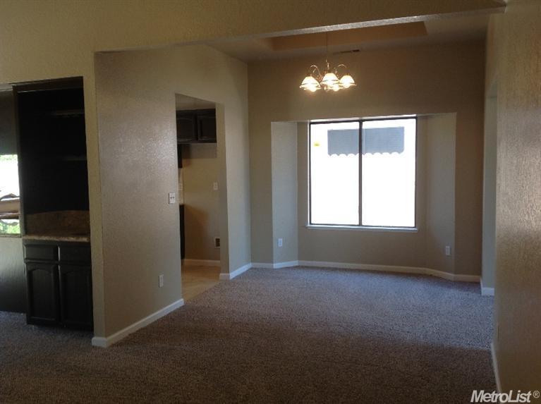 1109 Bordeaux Dr, Modesto, CA 95351 photo 4