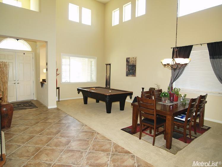3012 Roslyn Dr, Modesto, CA 95355 photo 4