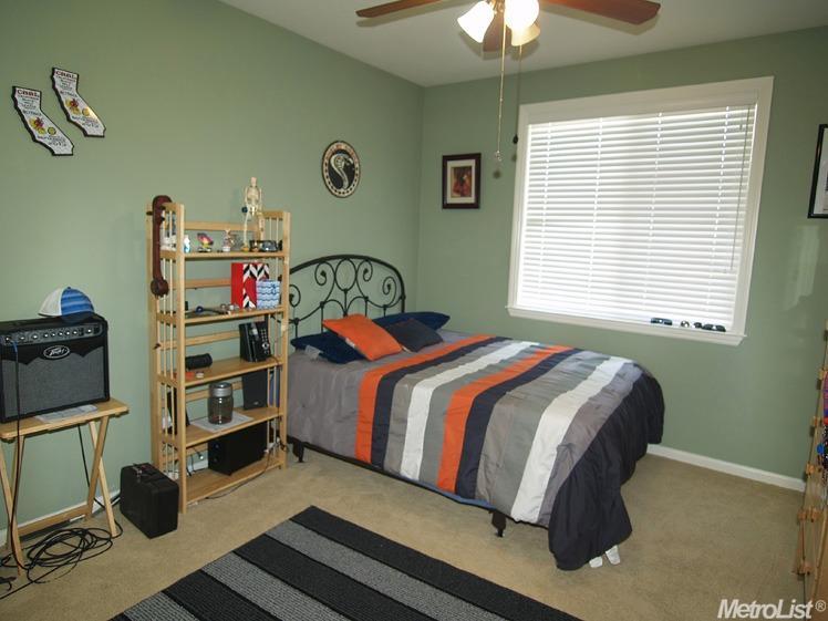 3012 Roslyn Dr, Modesto, CA 95355 photo 18