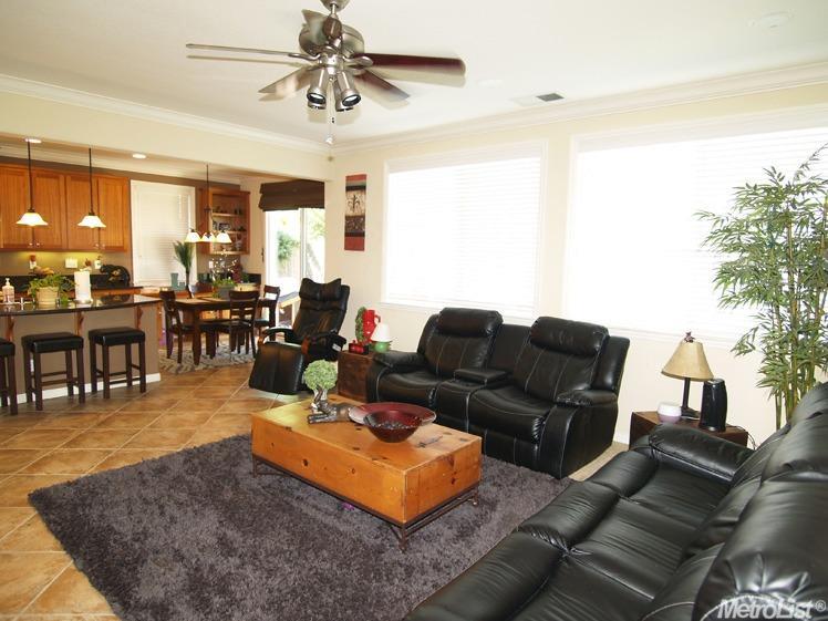 3012 Roslyn Dr, Modesto, CA 95355 photo 9