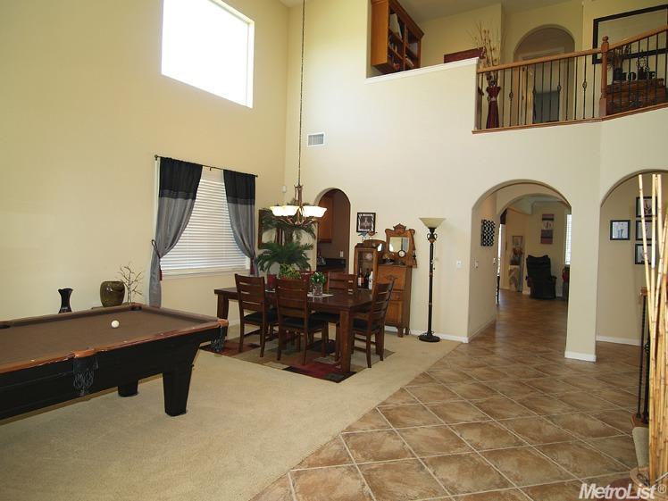3012 Roslyn Dr, Modesto, CA 95355 photo 5