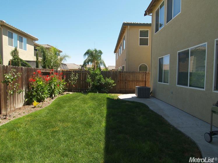 3012 Roslyn Dr, Modesto, CA 95355 photo 24