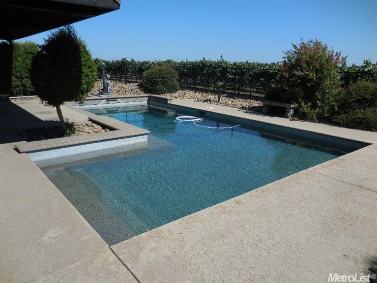 1002 W Harney Ln, Lodi, CA 95242 photo 10