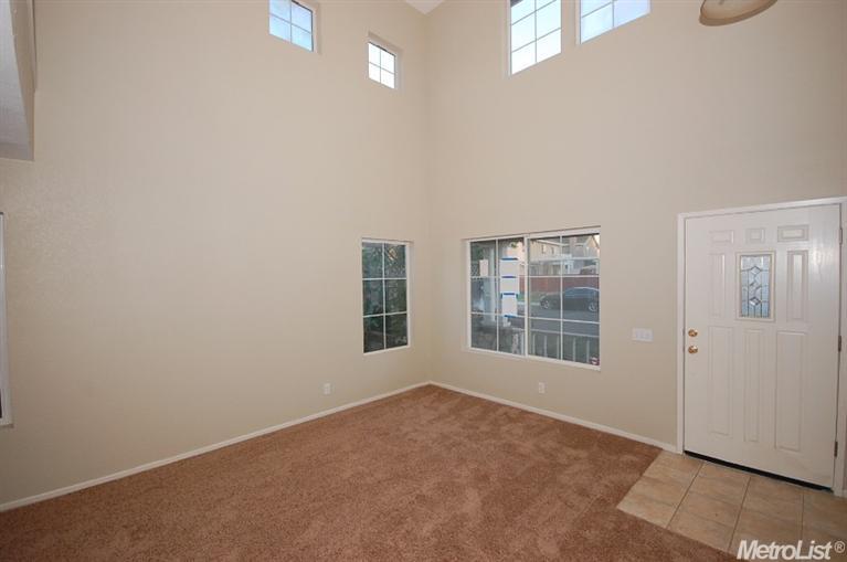 2481 Whitewater Way, Modesto, CA 95351 photo 2