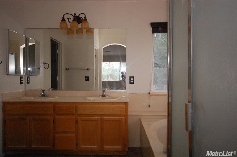 2481 Whitewater Way, Modesto, CA 95351 photo 19