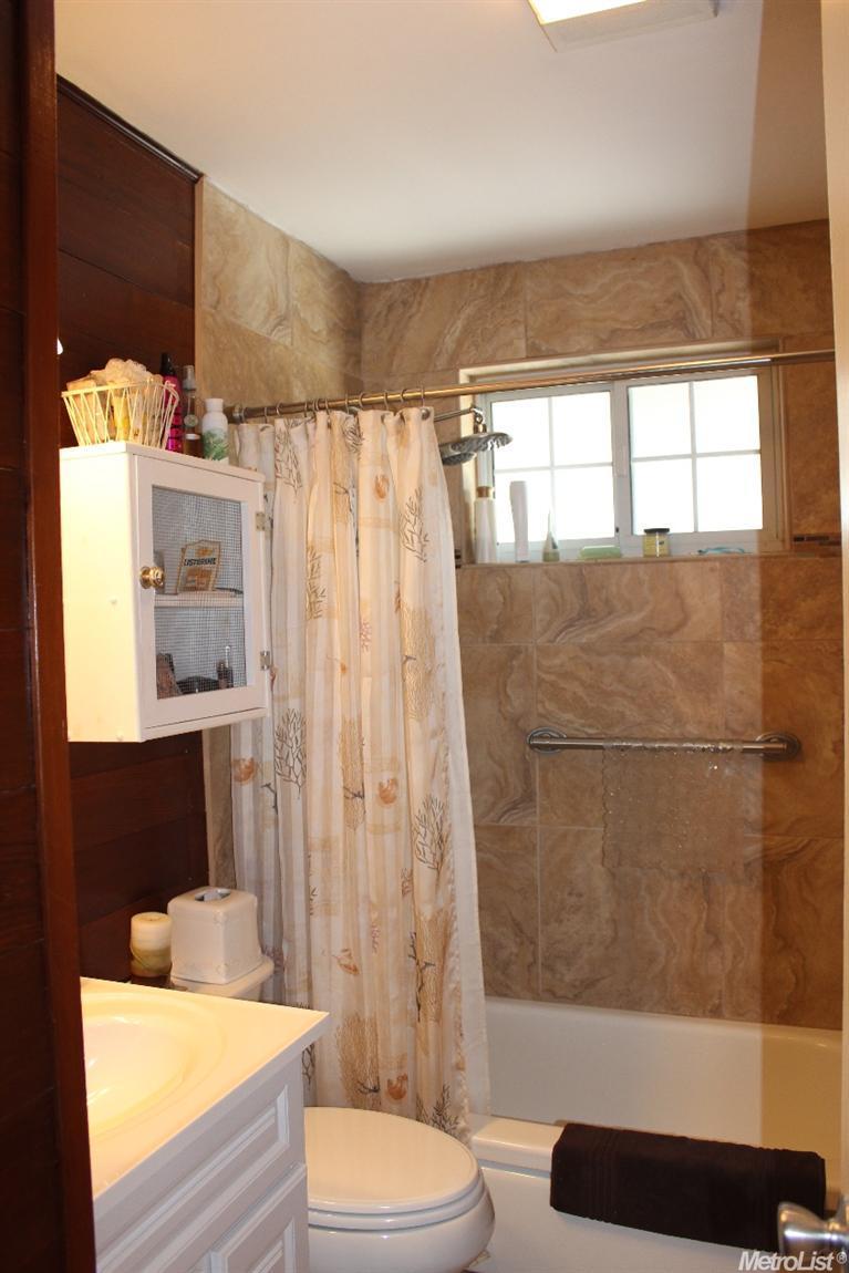 1300 Spruce Ln, Davis, CA 95616 photo 7